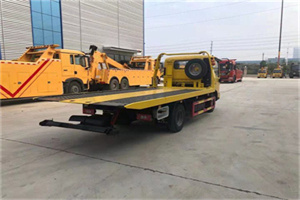 宝兴非事故拖车